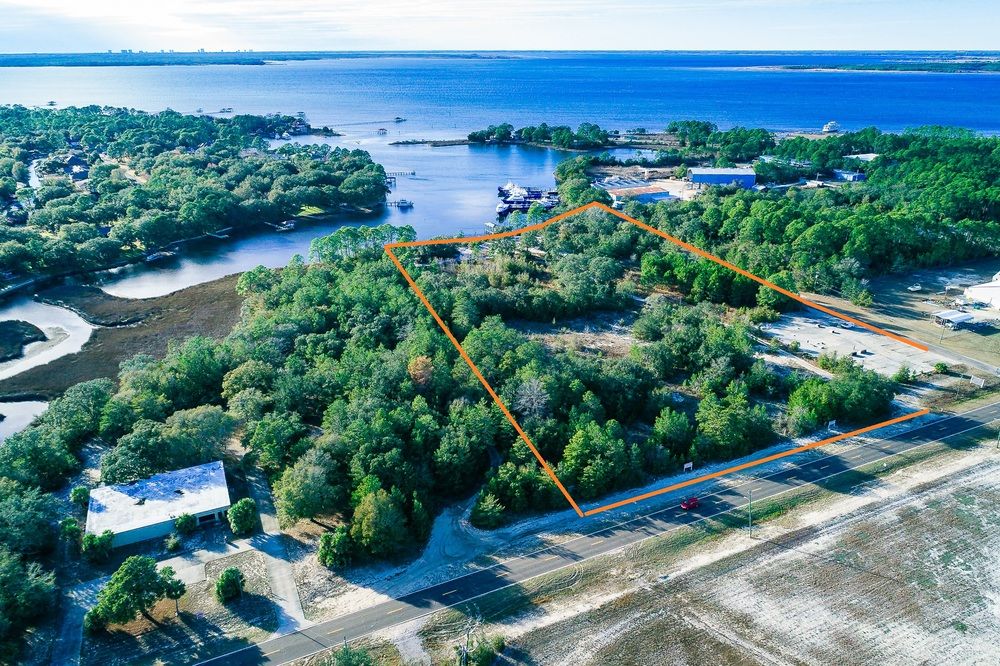 3595 Frankford Ave, Panama City, FL 32405